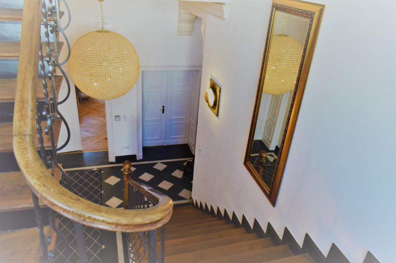 Hotel Stadtvilla Laux 메르지그 외부 사진