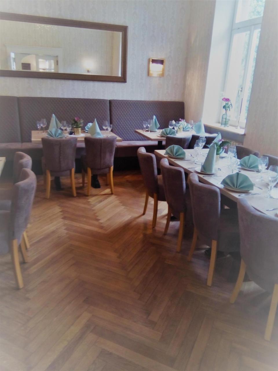 Hotel Stadtvilla Laux 메르지그 외부 사진